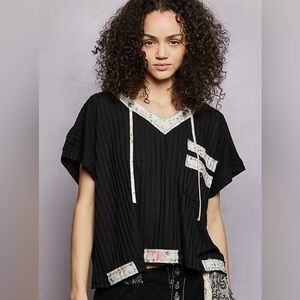 ♥️ Hello Gorgeous! POL Short Sleeve Hooded Top with Back-Open Detail